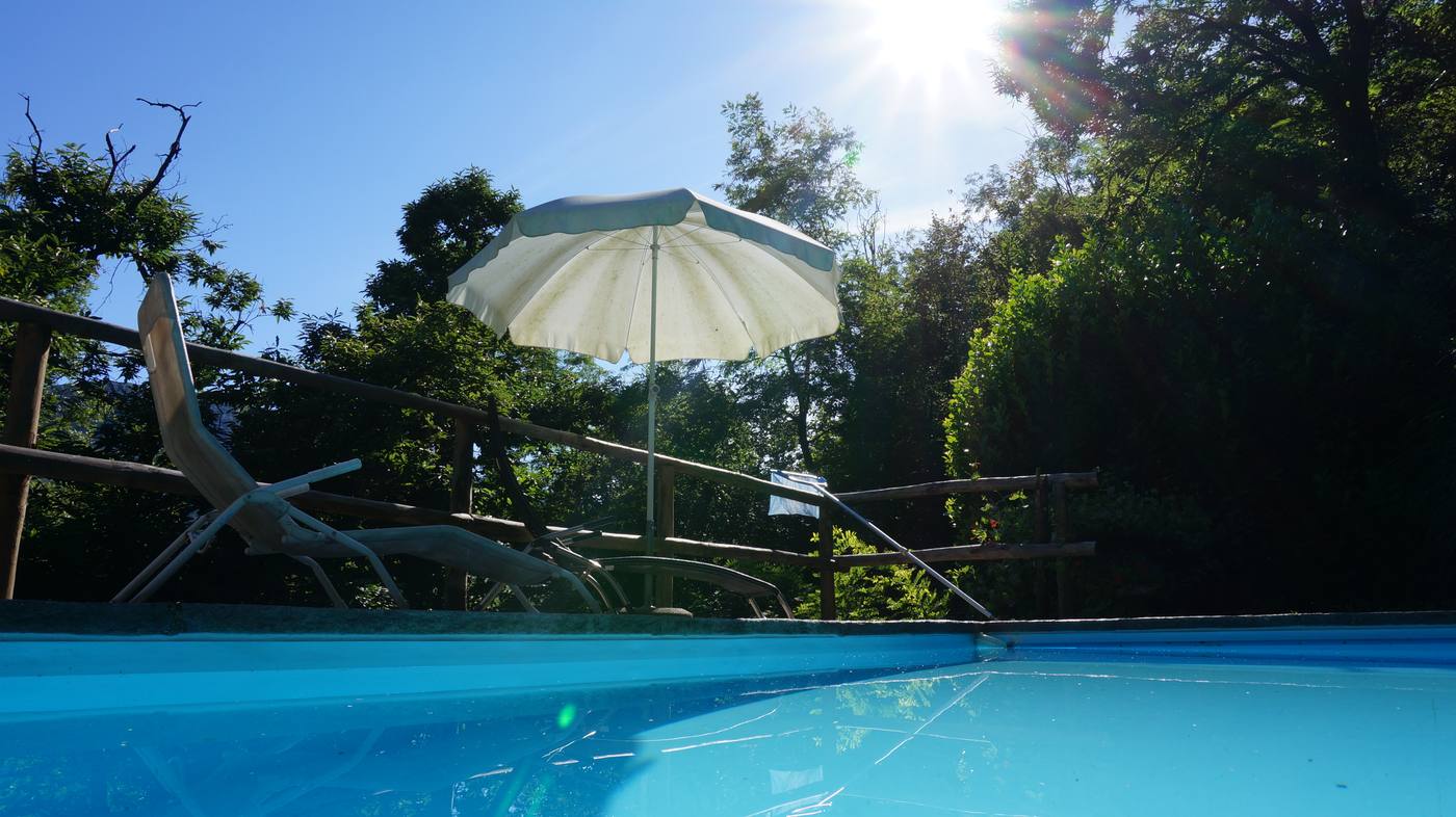 Pool sonnig